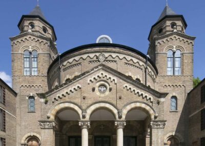 ABBEY ROAD CHURCH & HOSTEL